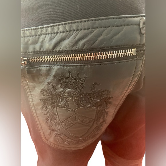 Nuts & Bolts Black Jeans, marked size 29 (waist) 34 (length) NWOT - Picture 5 of 14